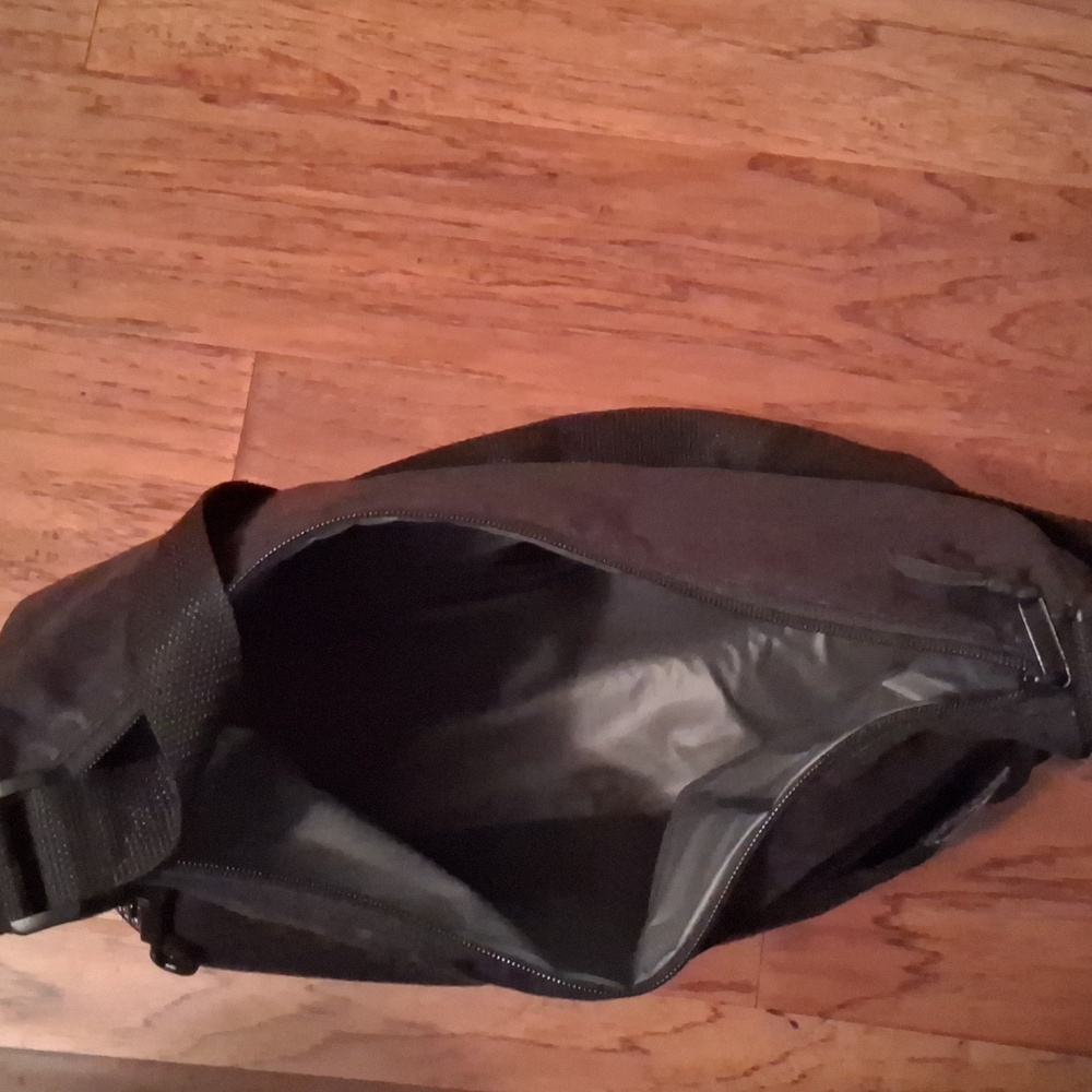 Black bag - Picture 4 of 6